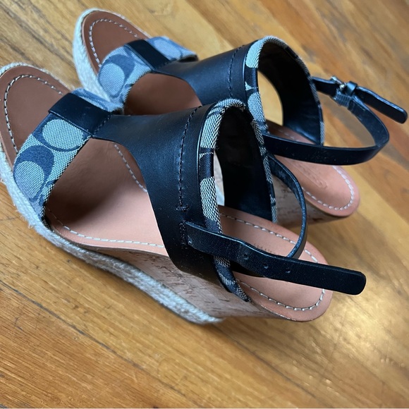 Coach Mendez Sandals Navy 8.5 - Picture 4 of 10